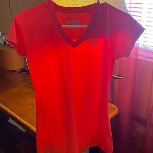 Pink extra small under armor shirt